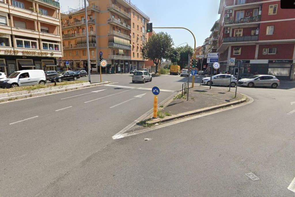 Spacious And Bright Ρώμη Εξωτερικό φωτογραφία